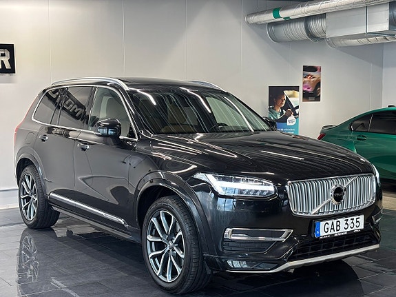 Volvo XC90 5 of 30