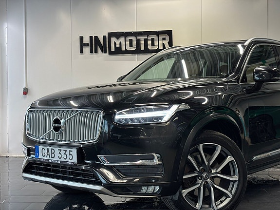 Volvo XC90 2 of 30