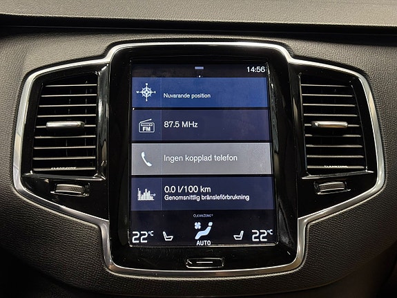 Volvo XC90 23 of 30