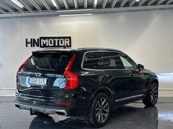 Volvo XC90 8 of 30