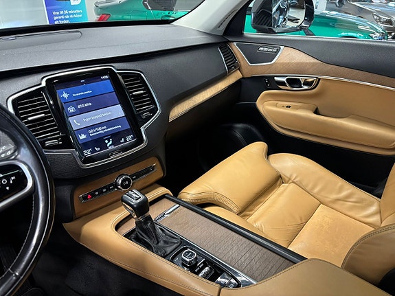 Volvo XC90 21 of 30