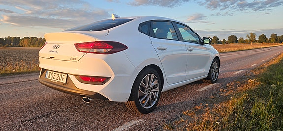 Hyundai i30 2 of 12