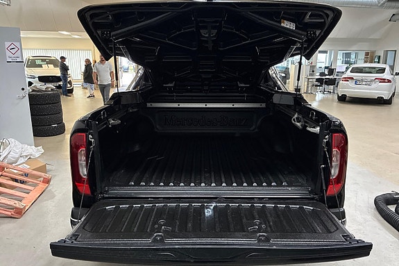 Mercedes-Benz X350 d 10 of 23
