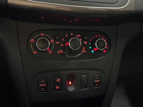 Dacia Sandero Stepway 11 of 14