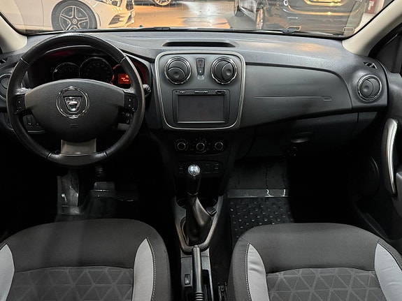 Dacia Sandero Stepway 6 of 14