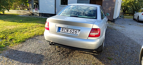 Audi A4 5 of 9