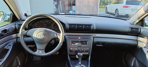 Audi A4 6 of 9