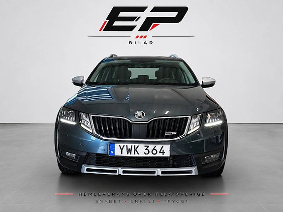 Skoda Octavia Scout 2 of 23