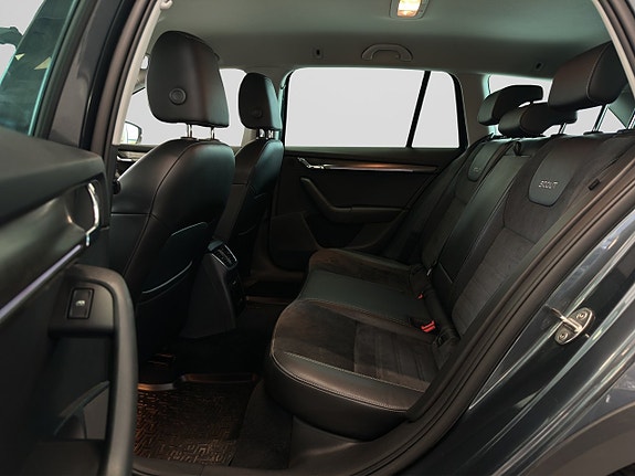 Skoda Octavia Scout 20 of 23