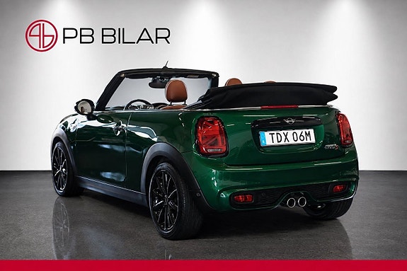 MINI Cooper S 6 of 25