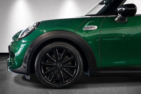 MINI Cooper S 4 of 25