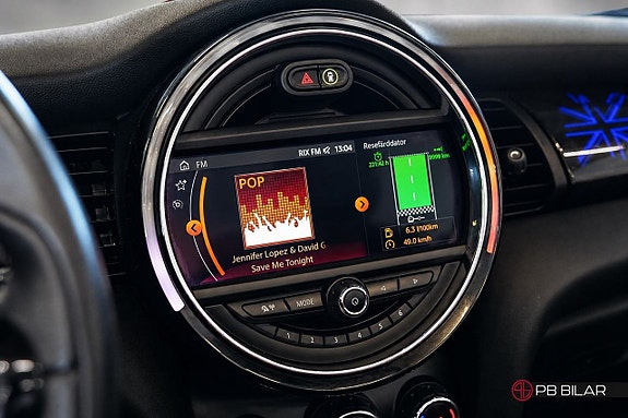 MINI Cooper S 19 of 25