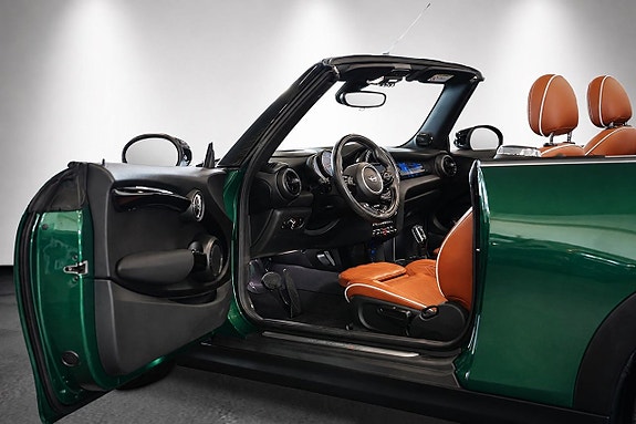 MINI Cooper S 10 of 25