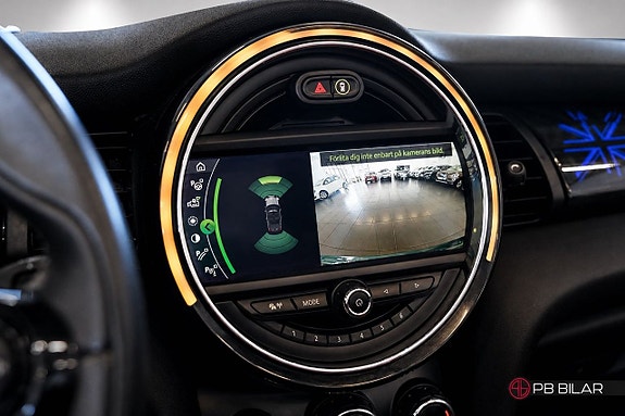 MINI Cooper S 17 of 25