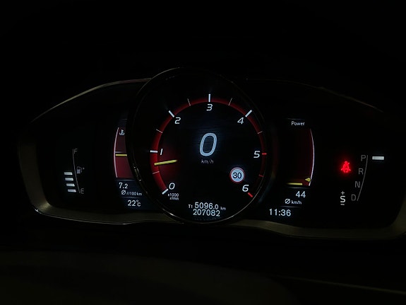 Volvo V60 Cross Country 19 of 28