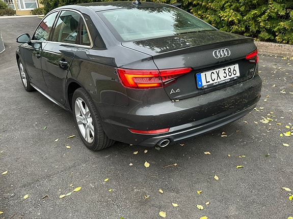 Audi A4 3 of 7