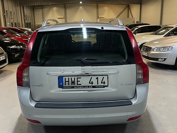 Volvo V50 8 of 22