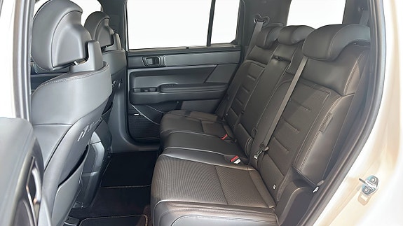 Hyundai Santa Fe 5 of 18