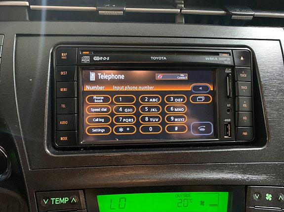 Toyota Prius 11 of 22