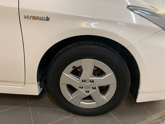 Toyota Prius 19 of 22