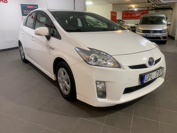 Toyota Prius 18 of 22