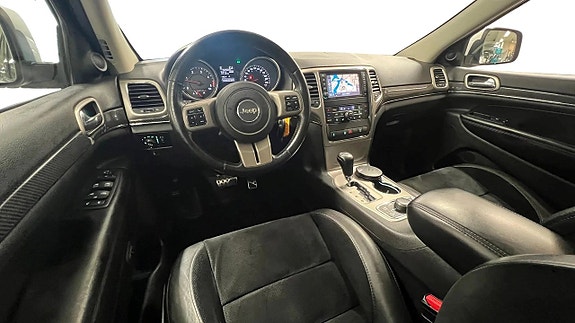 Jeep Grand Cherokee 10 of 27
