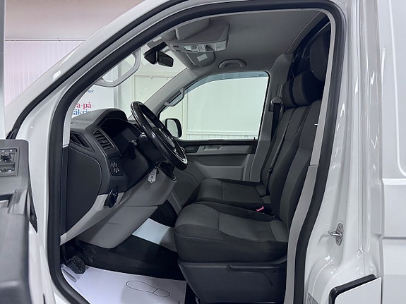 Volkswagen Transporter 11 of 23