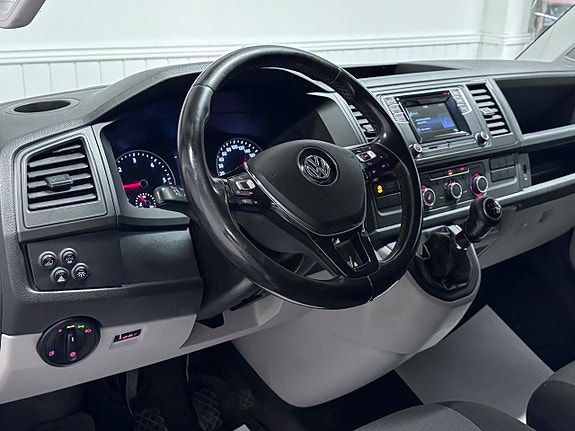 Volkswagen Transporter 14 of 23