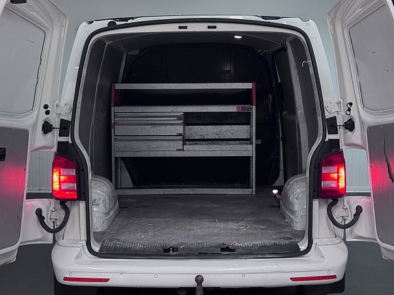 Volkswagen Transporter 8 of 23