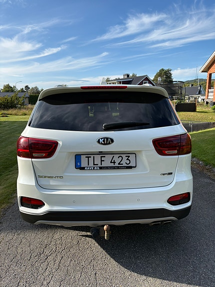 Kia Sorento 9 of 21