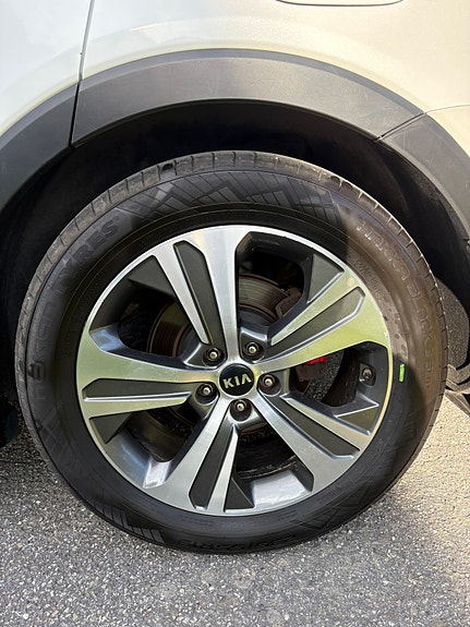 Kia Sorento 6 of 21