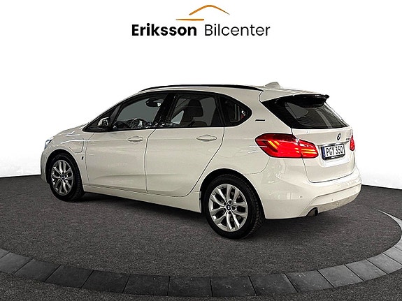 BMW 225xe 4 of 26