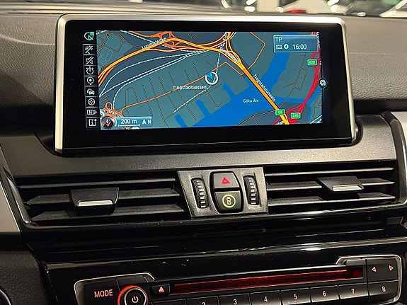 BMW 225xe 21 of 26