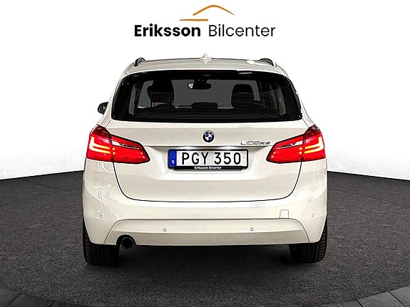 BMW 225xe 6 of 26