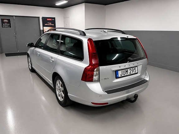 Volvo V50 6 of 13