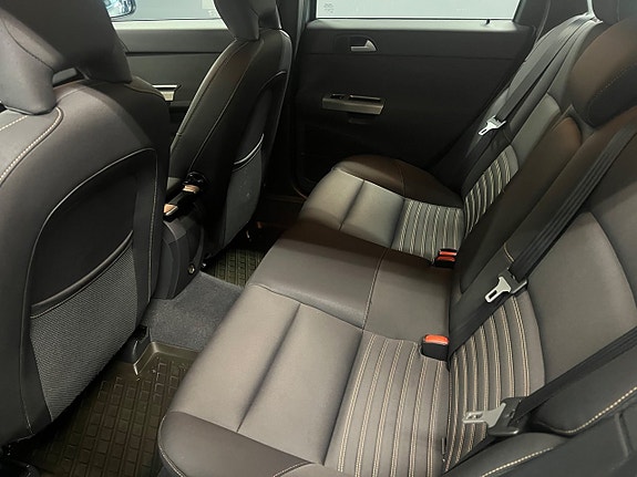 Volvo V50 13 of 13