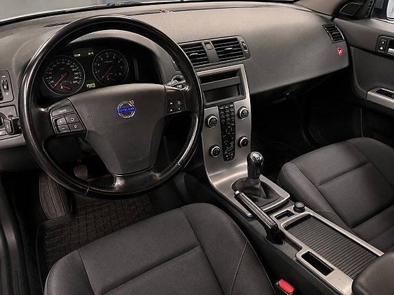 Volvo V50 10 of 13