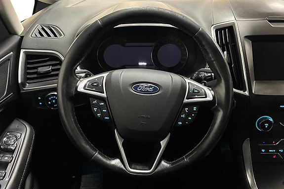 Ford Galaxy 17 of 26