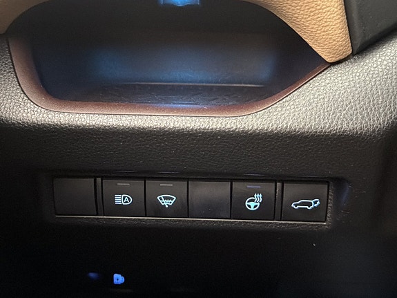 Toyota RAV4 30 of 30