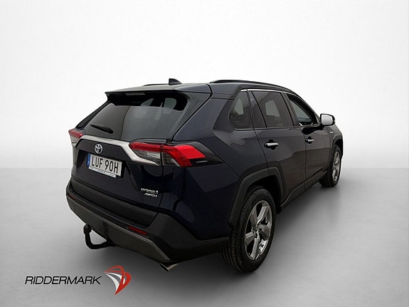 Toyota RAV4 8 of 30