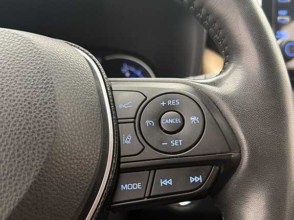 Toyota RAV4 22 of 30