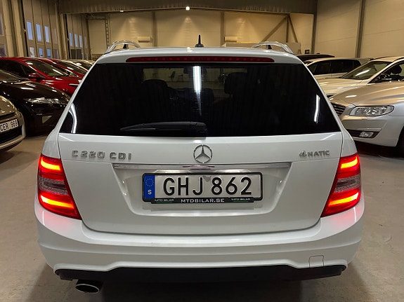 Mercedes-Benz C220 10 of 25
