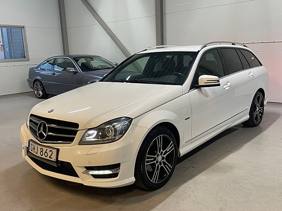 Mercedes-Benz C220 4 of 25