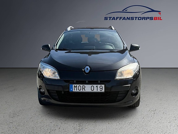 Renault Megane 2 of 9