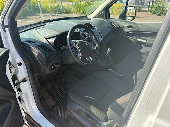 Ford Transit Connect 2 of 7