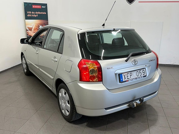 Toyota Corolla 10 of 17