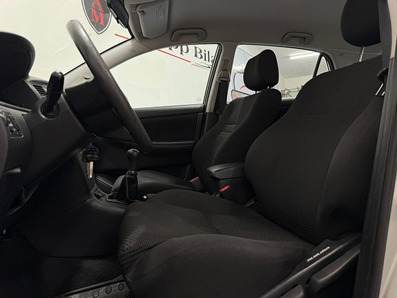 Toyota Corolla 15 of 17