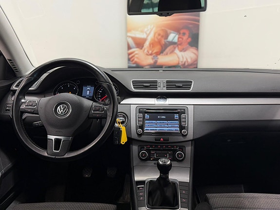 Volkswagen Passat 12 of 20