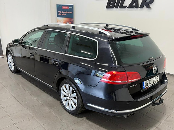 Volkswagen Passat 13 of 20