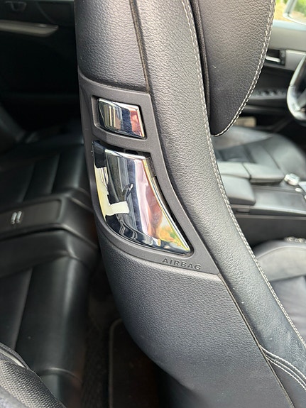 Mercedes-Benz E250 11 of 15